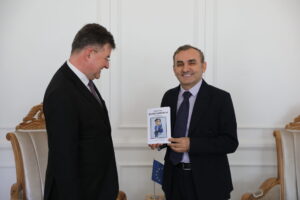 The EU emissary, Miroslav Lajcak, visits the AAB College