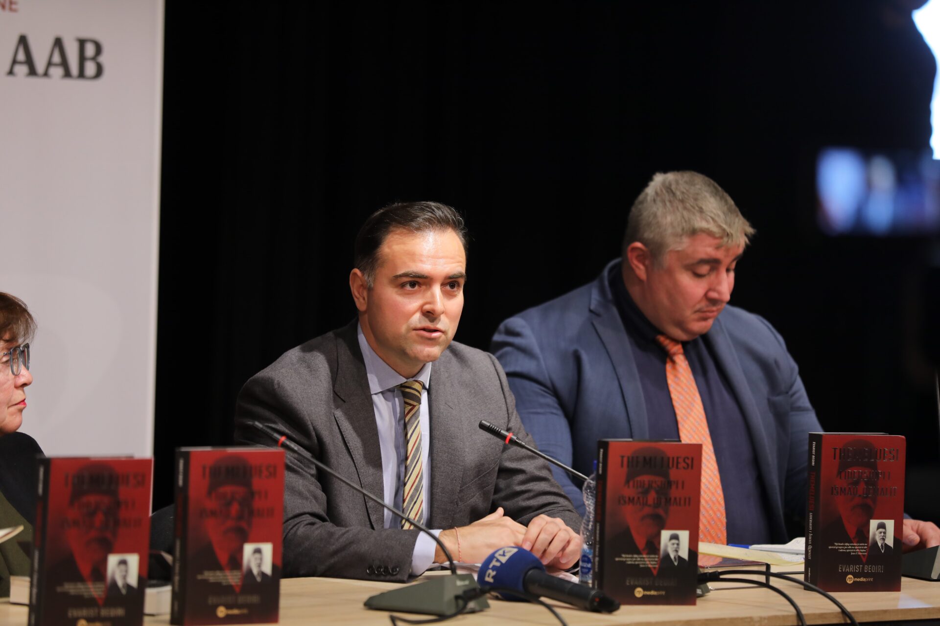 In the AAB College, the book of the author Evarist Beqiri "Founder - Leadership of Ismail Qemali" is promoted