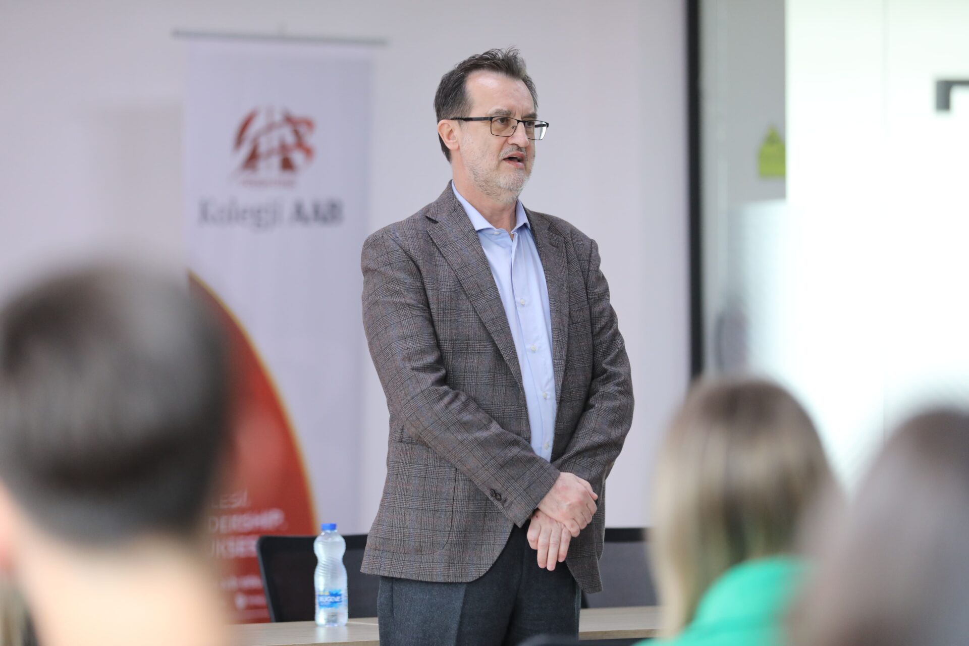 The well-known psychiatrist Ferid Agani holds a lecture for the students of AAB College