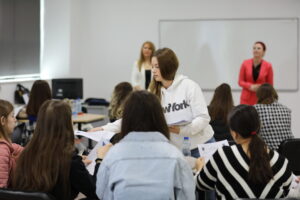 The weekly workshop of the staff and students of the Faculty of Social Sciences is held