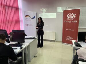 GIZ DIMAK holds training on "Preparation for the labor market" for students of the AAB College in Gjakova