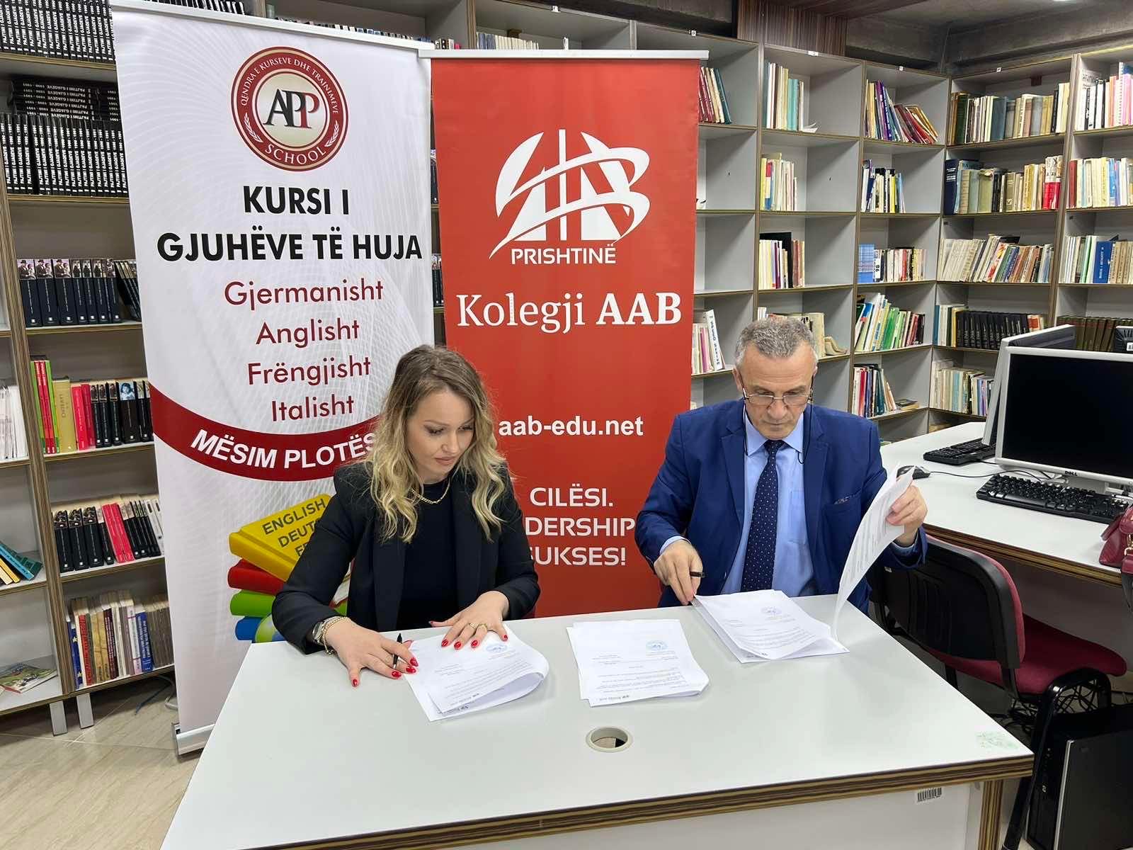The AAB College branch in Ferizaj signed an agreement with two foreign language schools