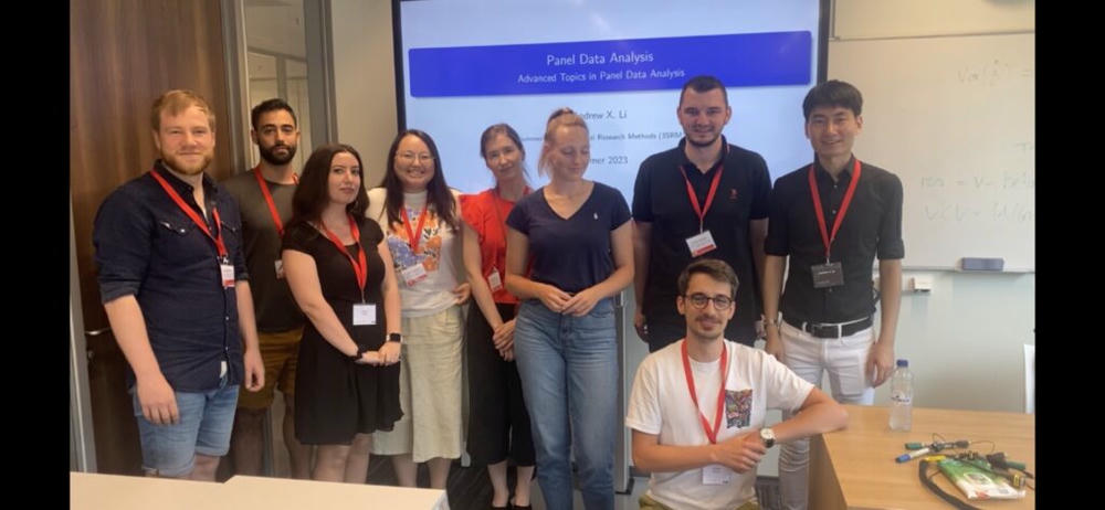 Professor of the Faculty of Economics participating in the training of Radbourd University of the Netherlands