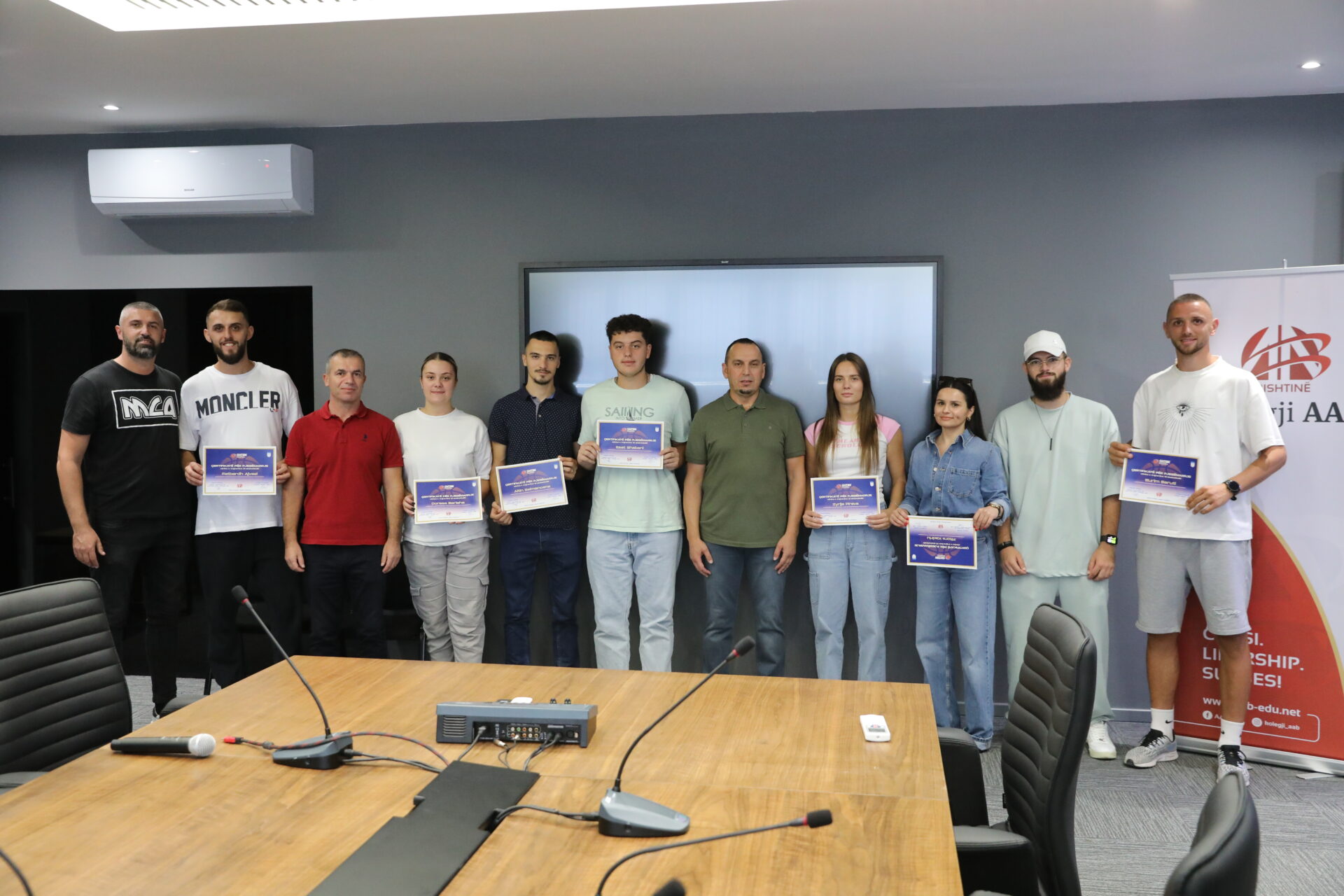 Students who participated in the training for basketball coaches are certified