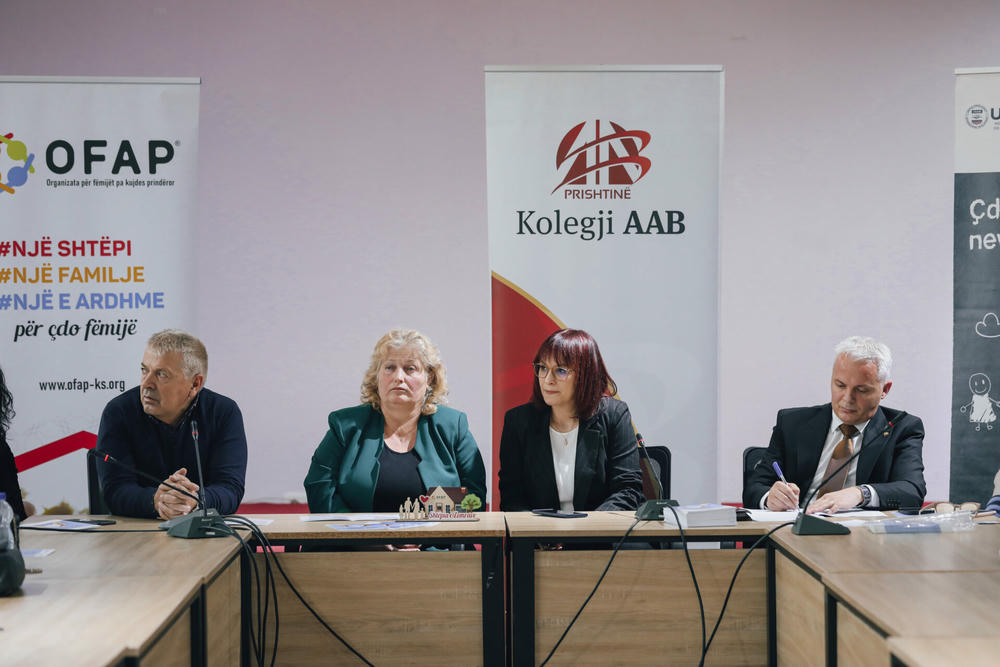 The OFAP organization informs the students of the Faculty of Social Sciences with the awareness campaign "Open the door, open the heart"