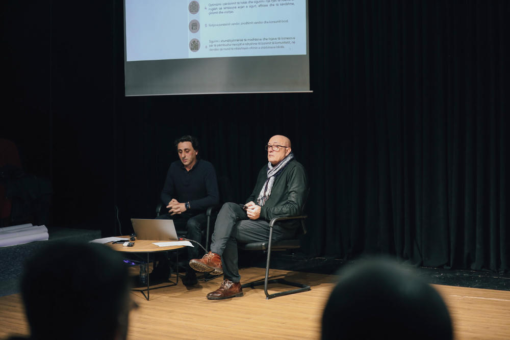 Architect Arben Meha holds a lecture for master's level students of the Faculty of Architecture