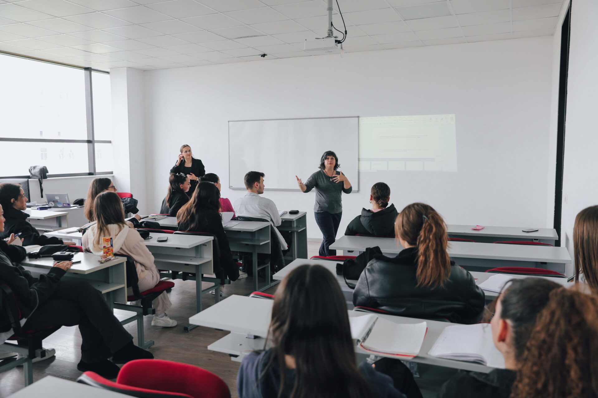 Professor from USA starts her three-month cycle of lectures at the ...