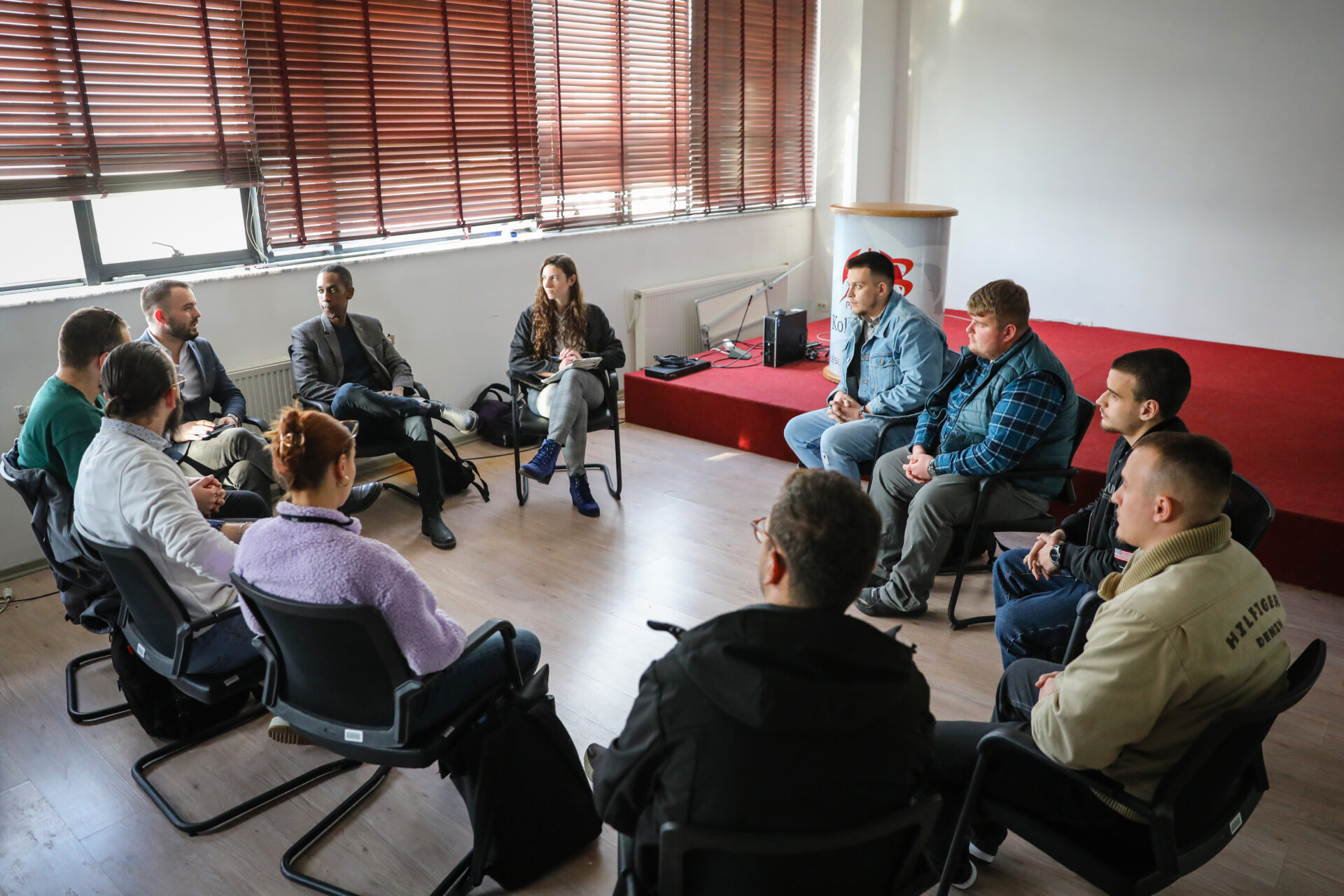 Information technology policy experts from the US visit AAB College to meet with students