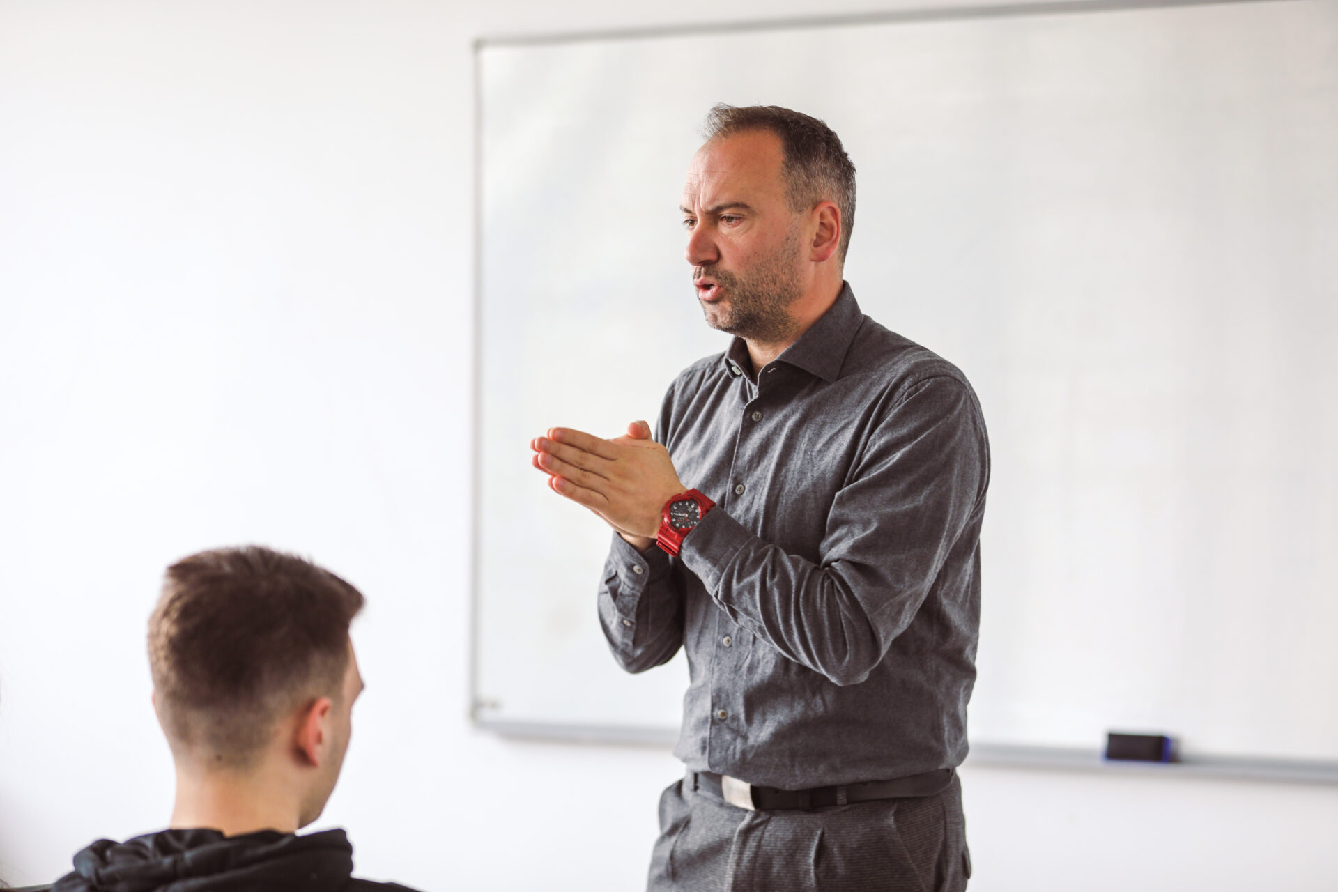 Professor from the University of Tirana Ervin Goci holds two special lectures with the students of the Faculty of Mass Communication