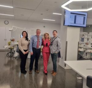 The professor of AAB College is invited to visit by the Faculty of Dentistry at the University of Denver - Colorado