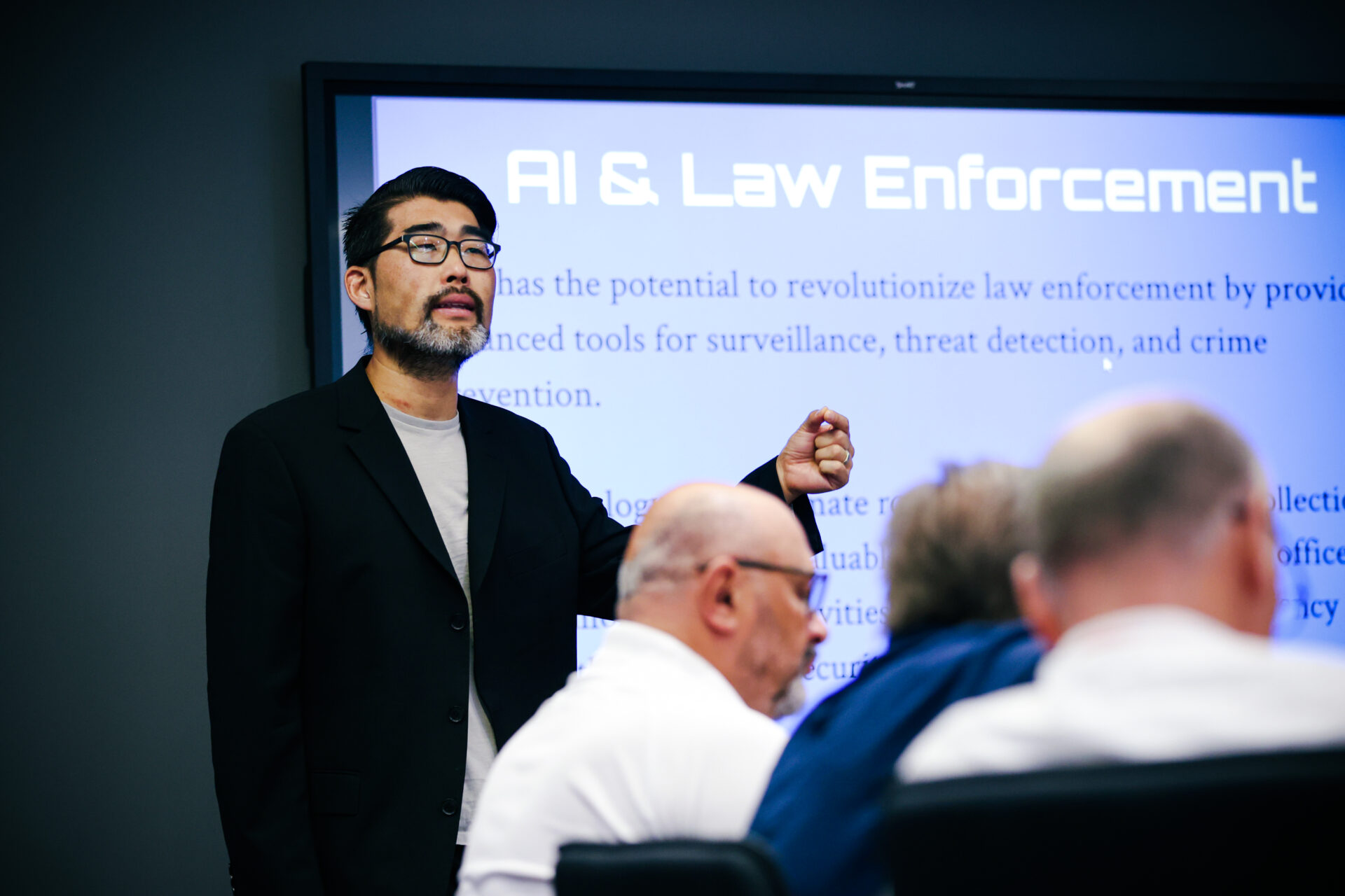 Criminology expert from the USA lectures for students of the Faculty of ...